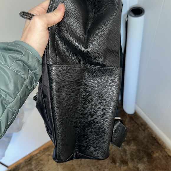 Brand new Tanger Outlets Backpack purse. Black. Never used - Picture 5 of 6
